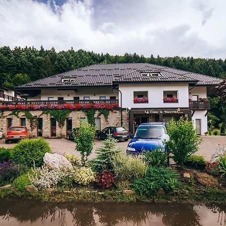 Hôtel La Conac In Bucovina à Gura Humorului Extérieur photo