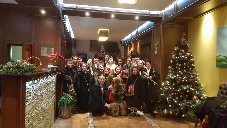 Hôtel La Conac In Bucovina à Gura Humorului Extérieur photo